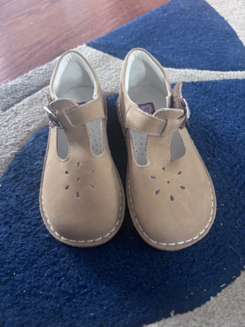L'amour shoe girls size 13